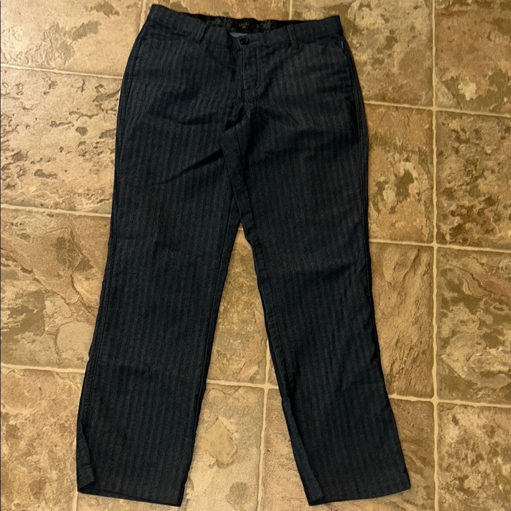 Lee Black Dress Pants with Sophisticated Style